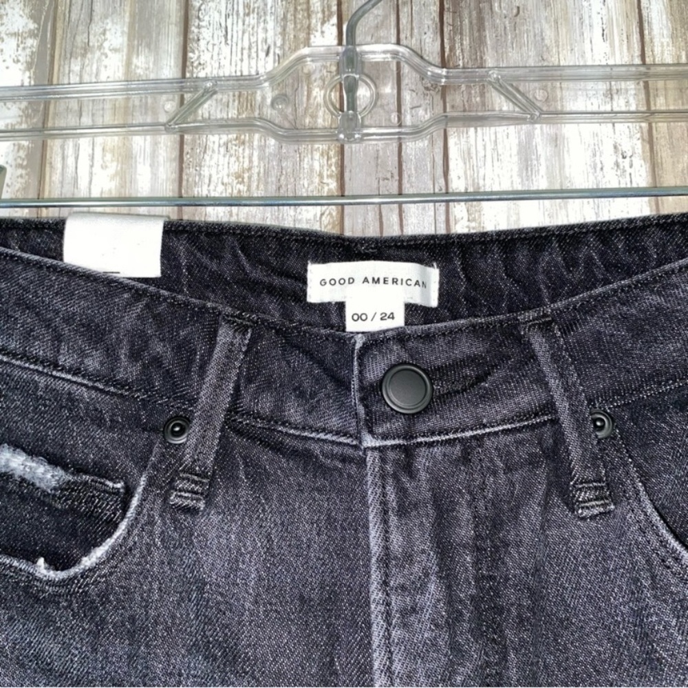 NWT Good American 90s Bermuda Black Shorts - Picture 3 of 4